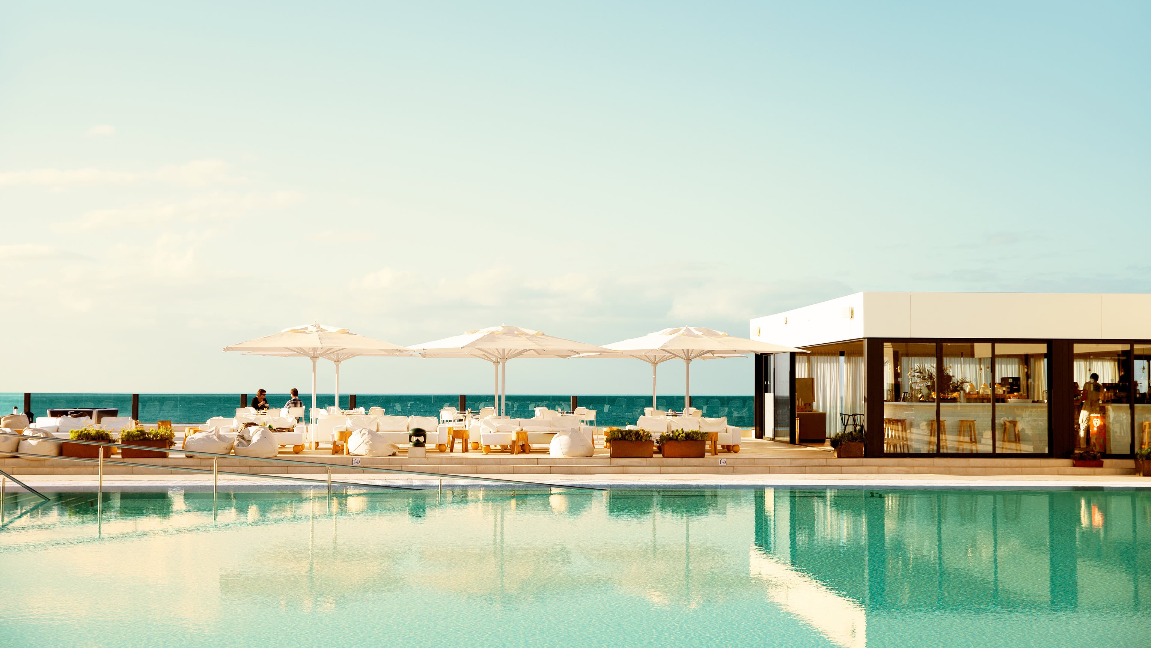 Spies Rejser baggrunds billede